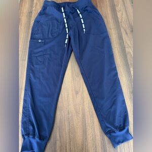 Med Couture Women’s Navy Scrub Jogger Pants